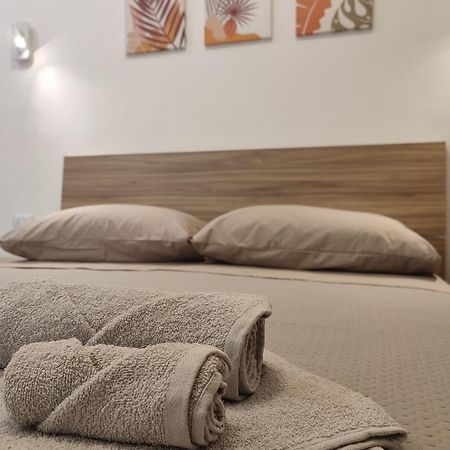 Casa Gina Apartment Syracuse ภายนอก รูปภาพ